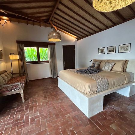 La Kreyiol Bed & Breakfast Uluwatu  Exterior photo