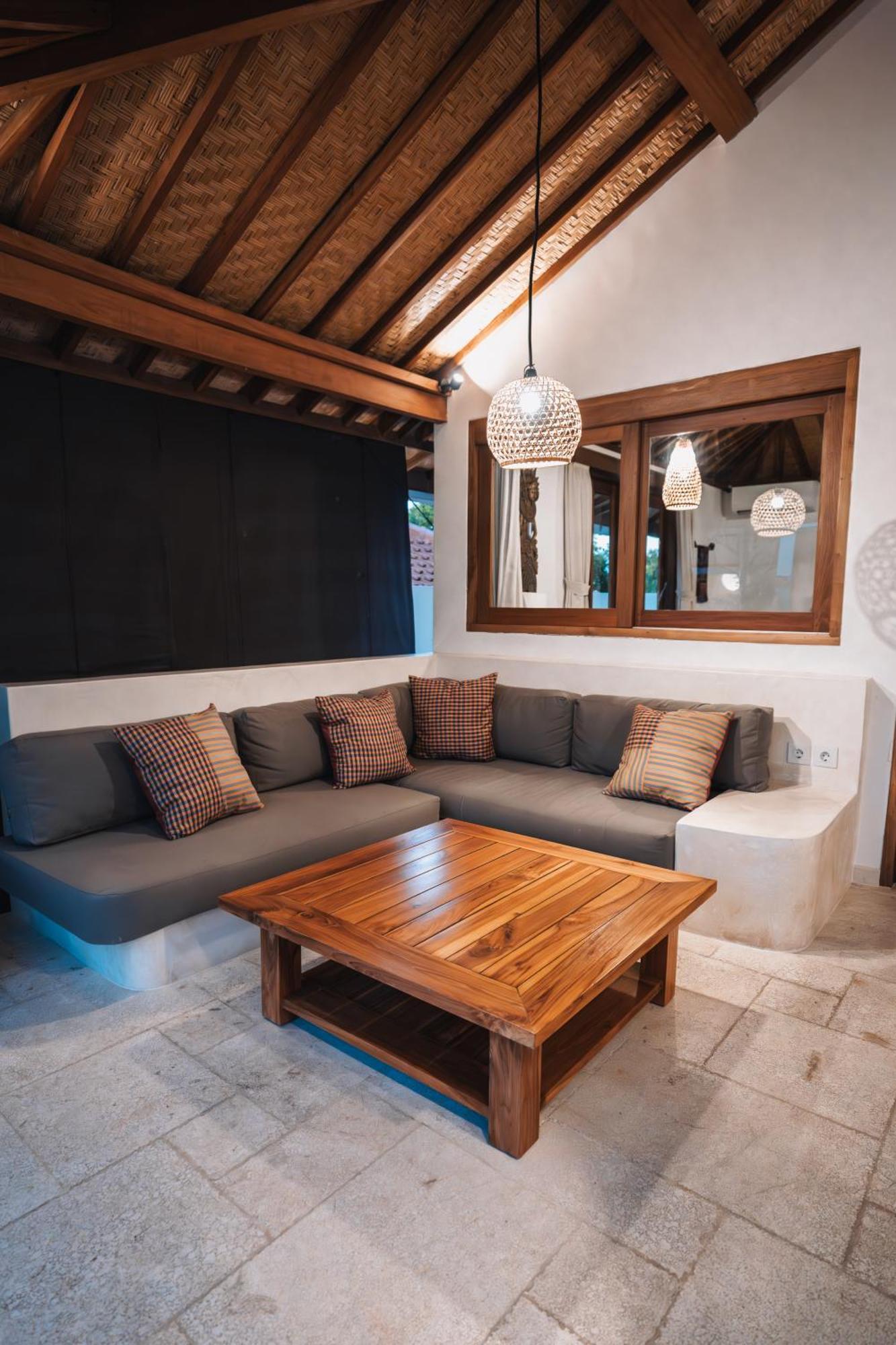 La Kreyiol Bed & Breakfast Uluwatu  Exterior photo