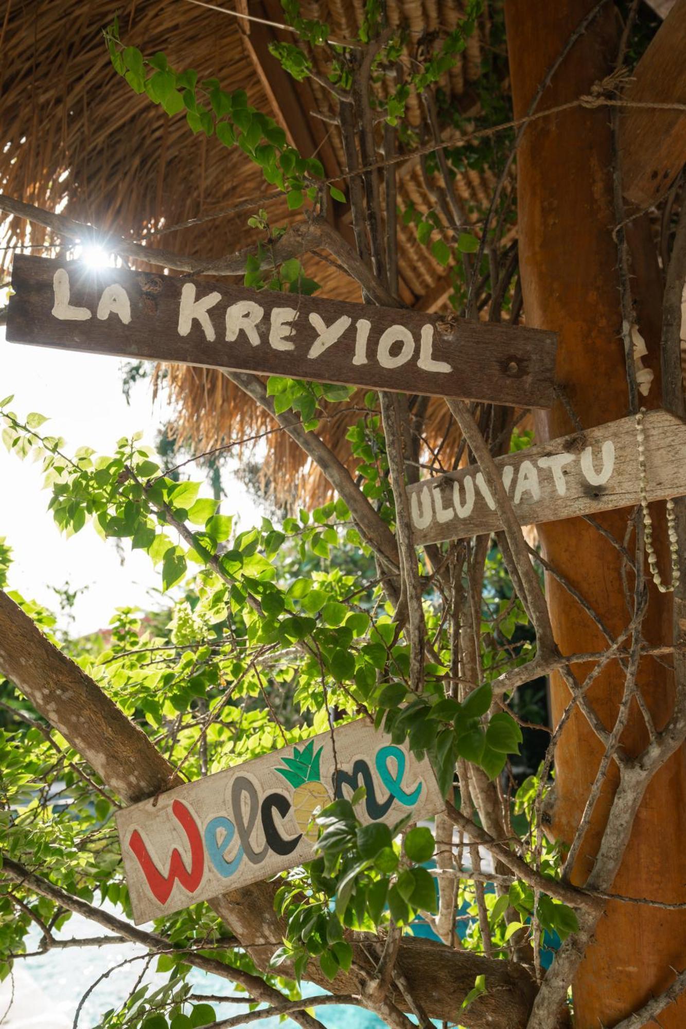 La Kreyiol Bed & Breakfast Uluwatu  Exterior photo