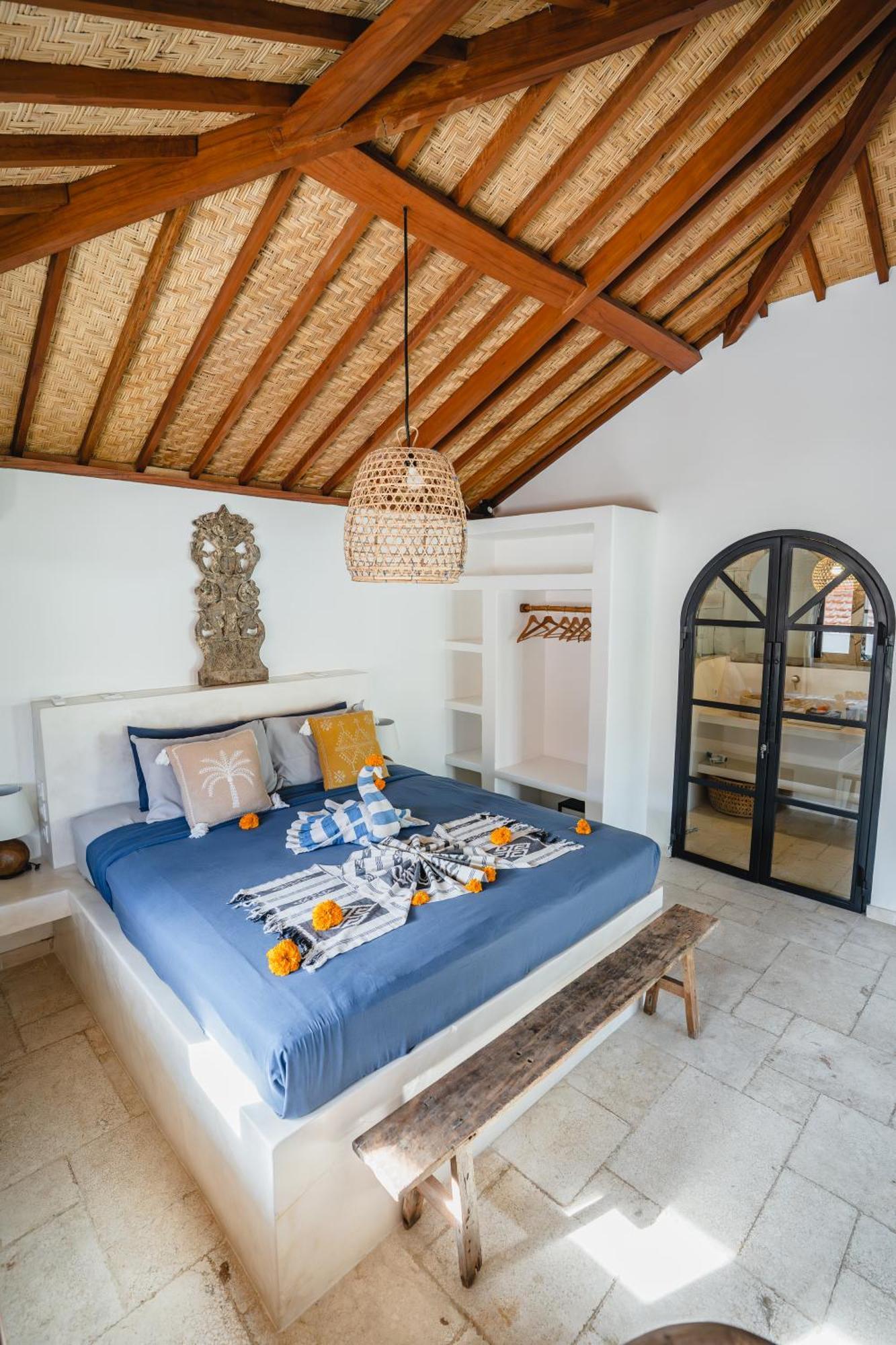 La Kreyiol Bed & Breakfast Uluwatu  Exterior photo