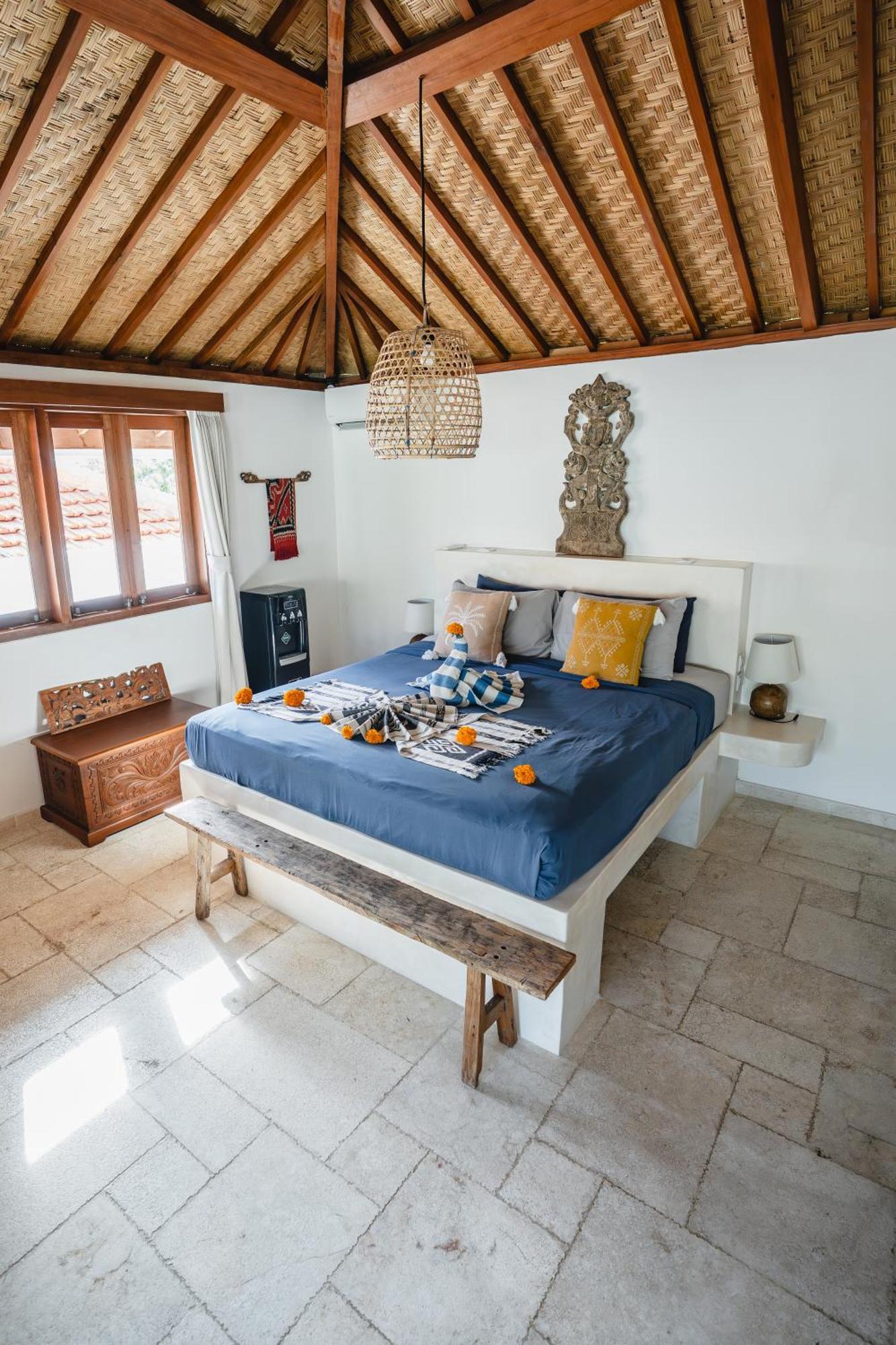 La Kreyiol Bed & Breakfast Uluwatu  Exterior photo